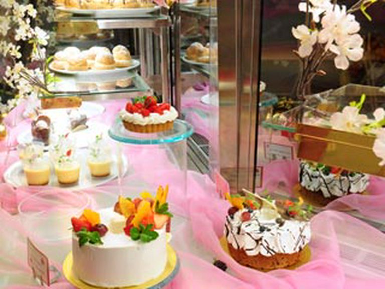 美しいイタリアンデザートもお楽しみください