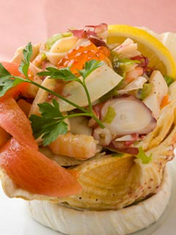 海の幸のサラダ