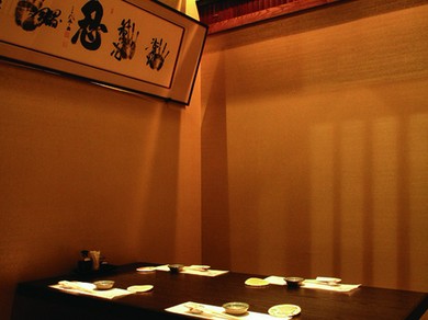 4名様・6〜8名様・最大32名様の個室あります