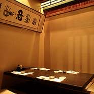 ふくとくの創作料理が味わえるプランはじめ、とらふぐコースなどございます。ご予算に応じてお選びください。店内個室席も完備していますので、大切なお客様のおもてなしなどに是非ご利用ください。
