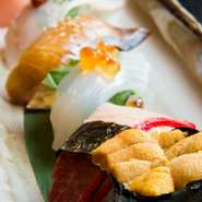 玄界灘で獲れた、新鮮なネタでいただきます。その日の仕入れによって、内容は変わります。