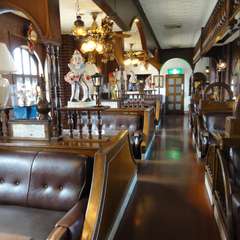 クラシカルで落ち着いた雰囲気の喫茶店です。