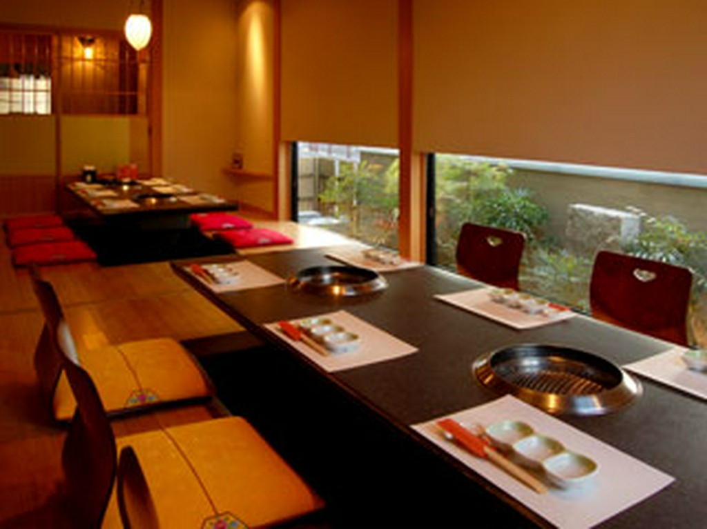 大切なおもてなしや、特別な会席に。最上の席にふさわしいお席。