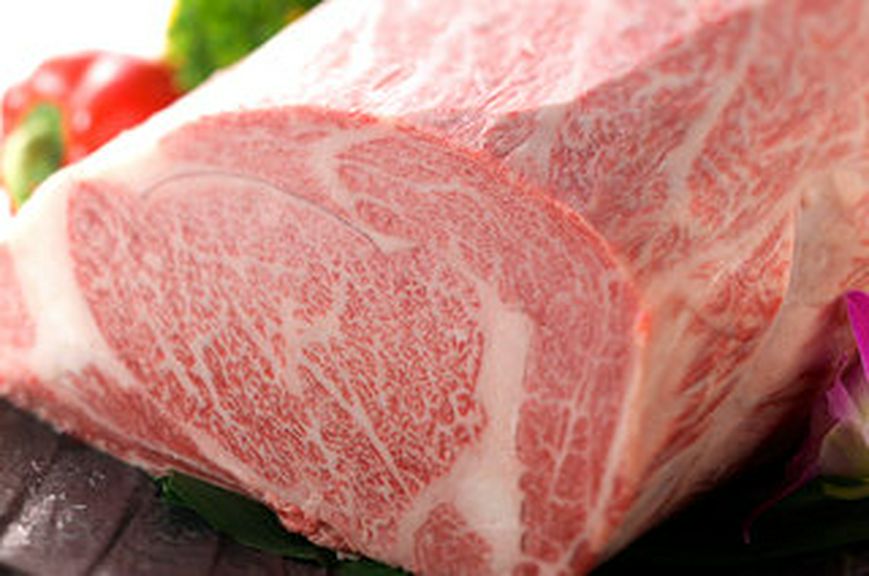 多彩な空間で贅を極めた最高の味わいを。