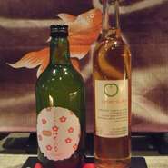 この２つの梅酒は全国でもここでしか飲めない。
愛媛県で造られた地産地消の梅酒です。