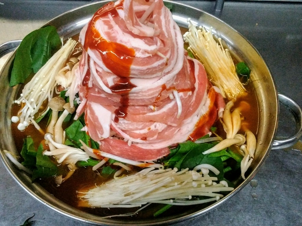 店主こだわりの鍋料理！