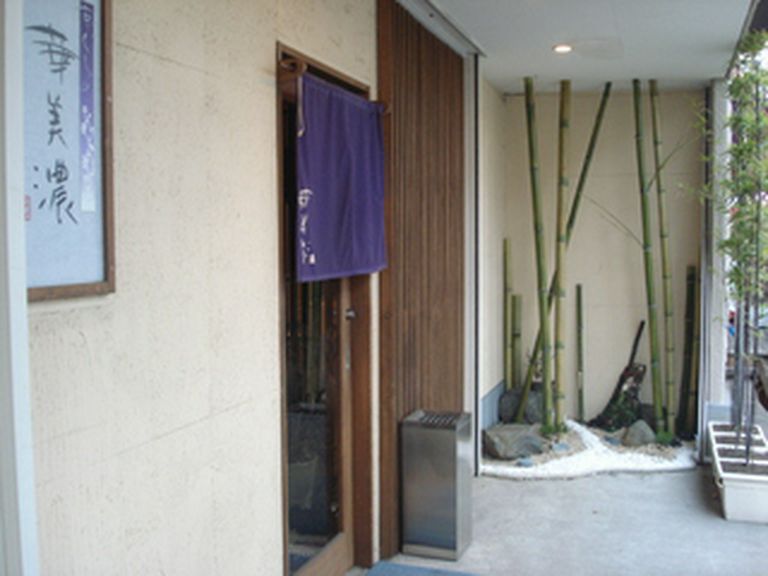 店舗入り口