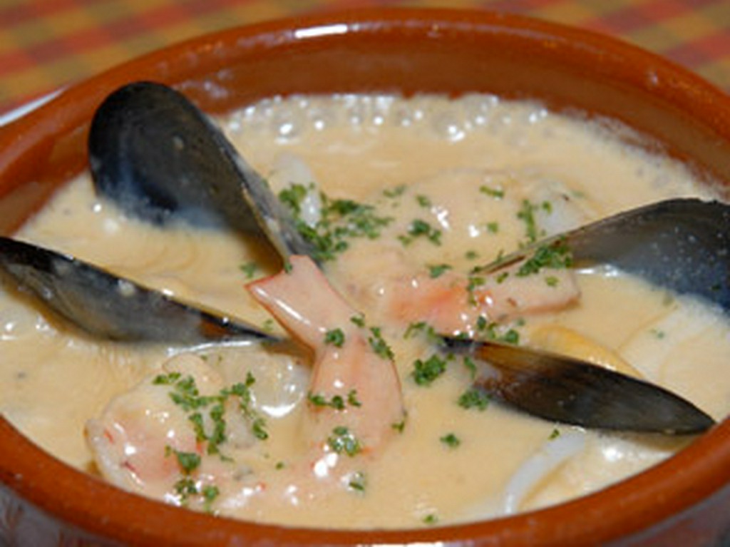 魚貝のコスタブラバ風