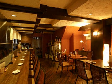 カジュアルな雰囲気でお楽しみ下さい。