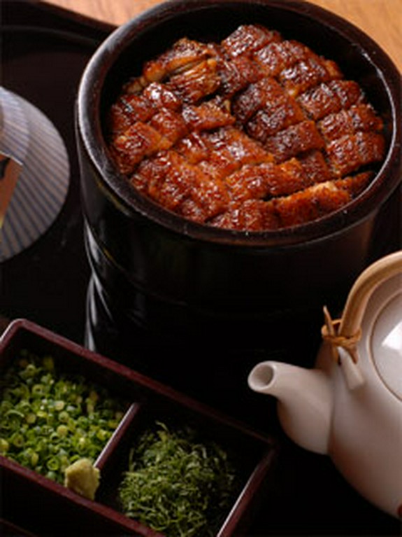 名古屋といえばやっぱりこれ、多彩な食べ方を楽しんで下さい。