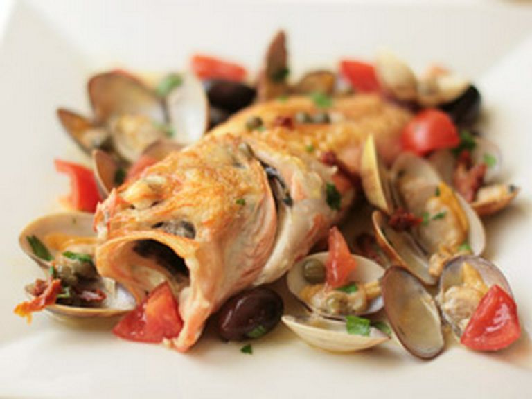 本日の鮮魚のアクアパッツァ