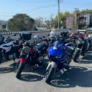 春から夏にかけて多くのツーリングライダーさんにご利用されます。