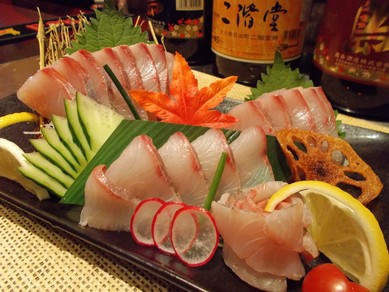 天然ヒラス刺身（メガ盛り）