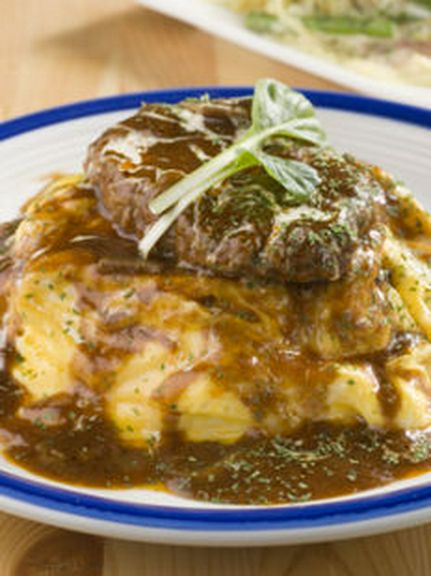 ふわとろ！　ハンバーグデミグラスソースのオムライス