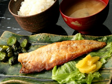 焼きたてが芳ばしい『サバ焼き定食』