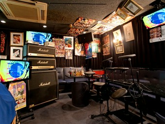 本格的な楽器と設備が奏でるアメージングカラオケ！