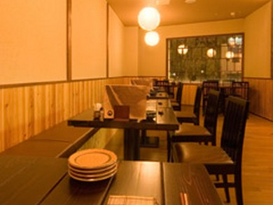 温もりの溢れる心地良い店内