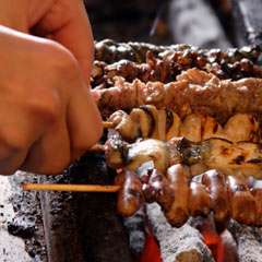 丁寧に火を通すこだわりの鰻串焼き