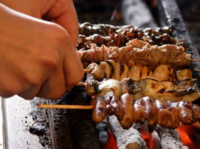 丁寧に火を通すこだわりの鰻串焼き