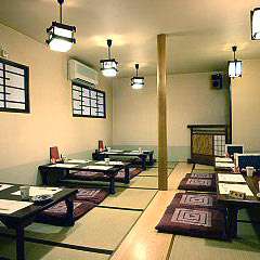 座敷席：4席5卓
