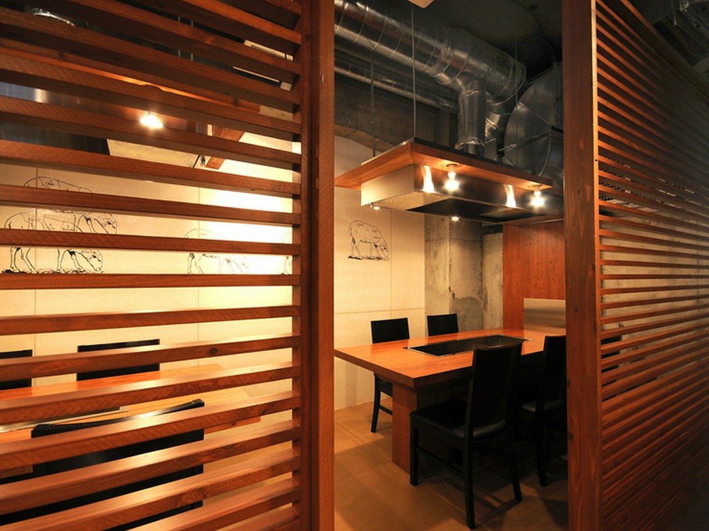 グループでのお集まりにもお薦めの広々とした半個室席。