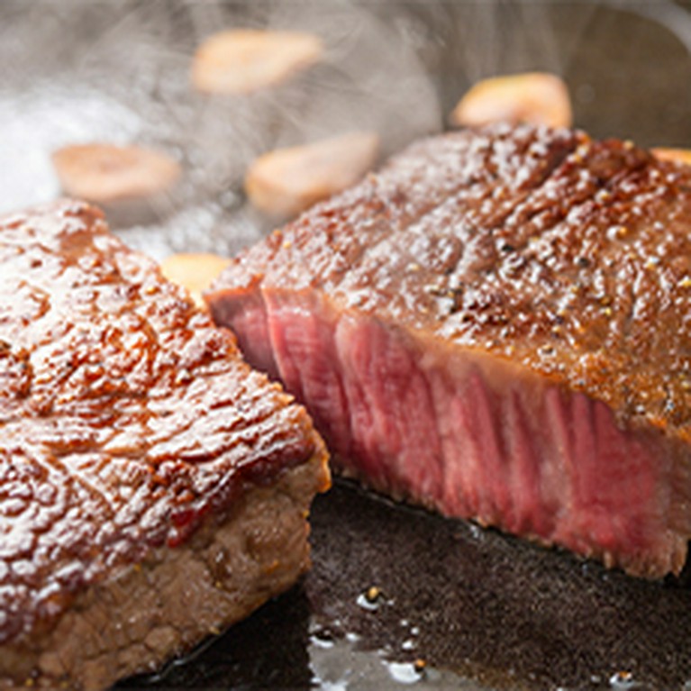 【肉ざんまいコース】飲み放題付き!!『月～木曜日は&yen;3,980 』