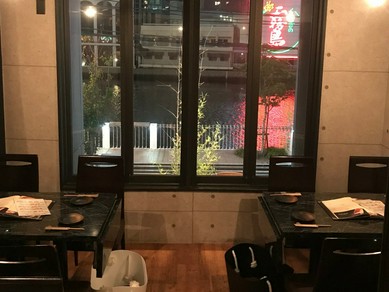 那珂川を眺めながら、素敵なひとときを過ごせます