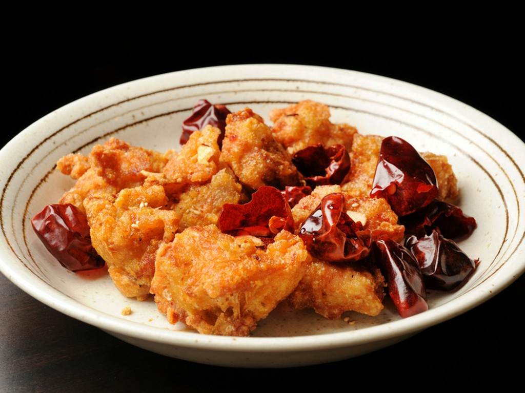 ぴりっと来る刺激的な辛さの『四川風唐揚』