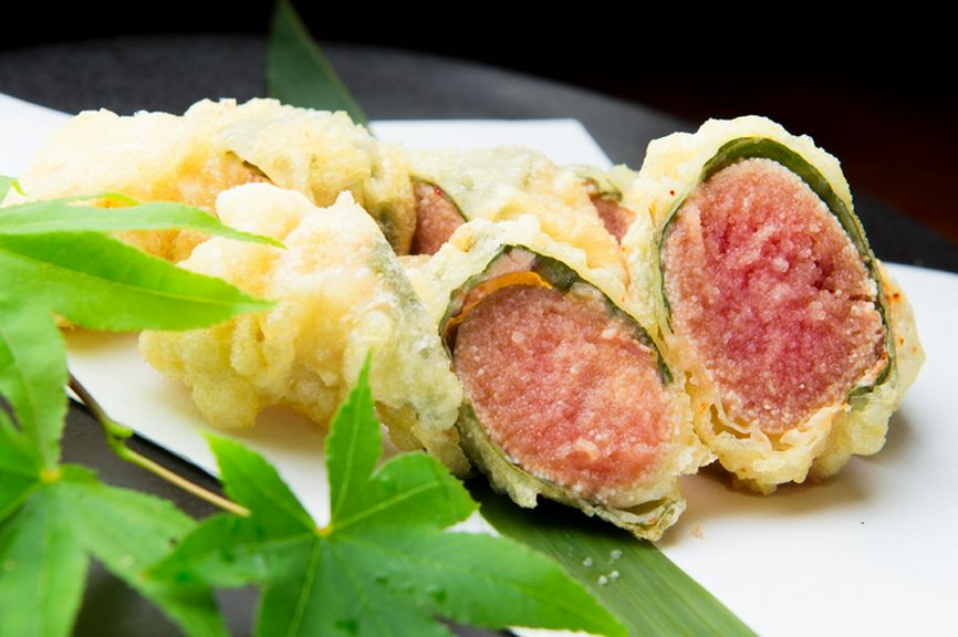 薄衣で博多名物にひと味プラス『博多明太子の天ぷら』