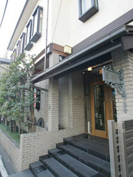 明治の面影を色濃く残す、風格漂う外観