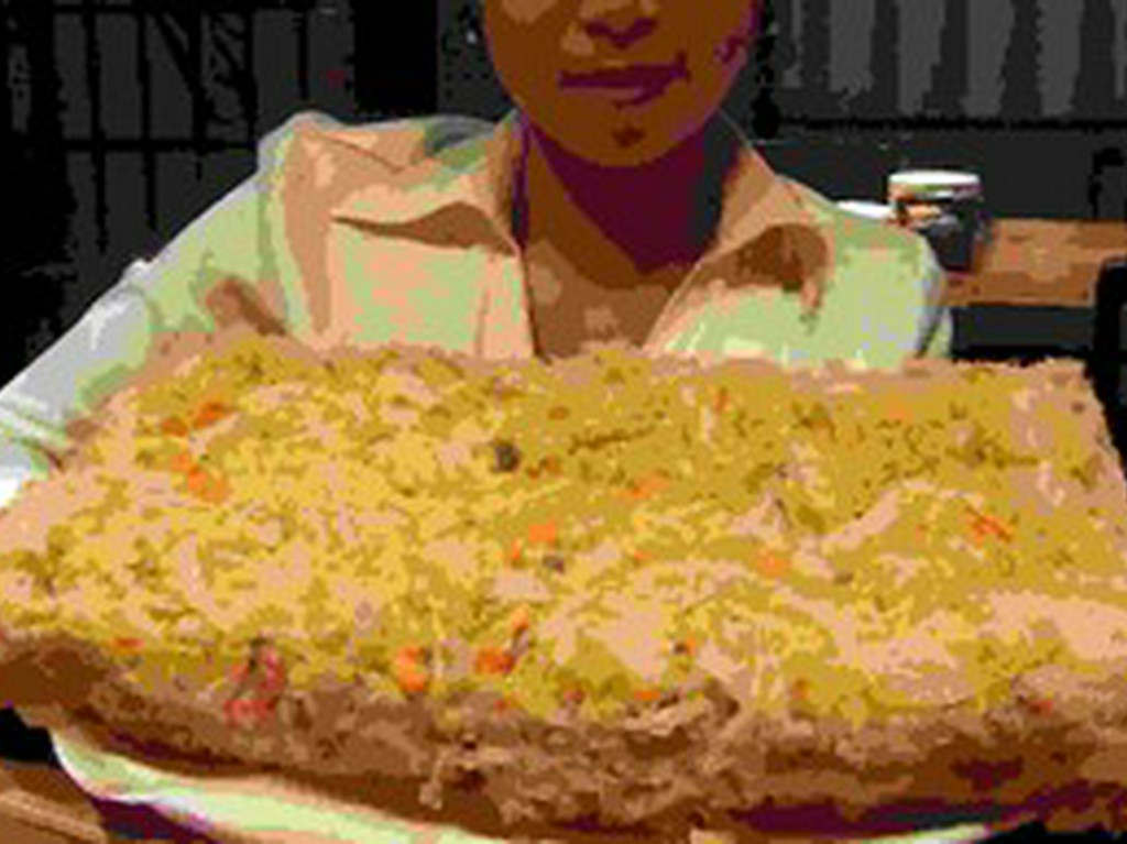 その大きさにビックリ！！「世界一でっかいかき揚げ」