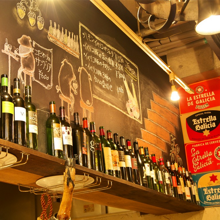 恵比寿の地下で密かに賑わうバル