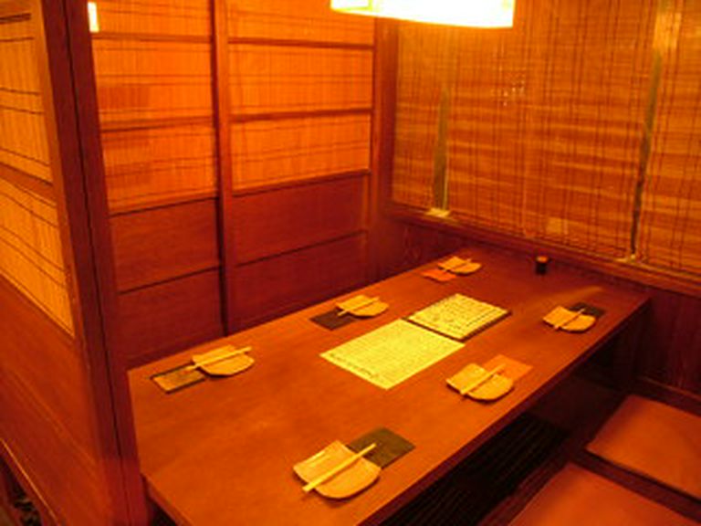 掘りごたつ個室。記念日やお祝いや接待に、錦伏見で和食