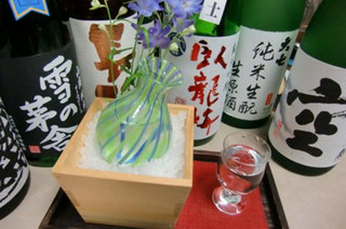 地酒、焼酎、梅酒、本格果実酒。