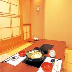 鍋物や季節の創作料理は個室利用がおすすめ。接待、宴会にも