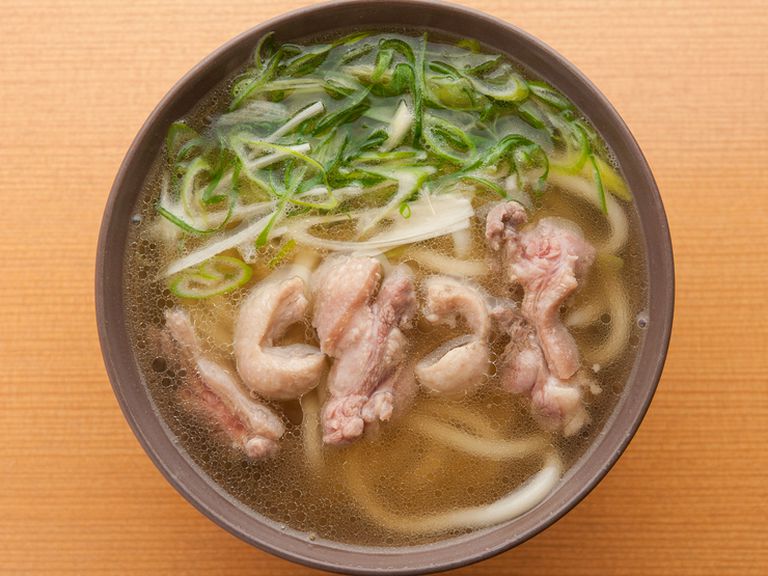 鴨の旨味と【今井】のこだわり出汁が楽しめる『鴨うどん』