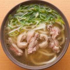 鴨の旨味と【今井】のこだわり出汁が楽しめる『鴨うどん』