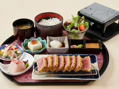 自家製　デミグラス　和牛ハンバーグとステーキの満腹御膳 