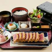 ご飯／味噌汁／サラダ／小鉢三種／香の物　付き

国産牛サーロインレアかつ御膳　200g　5,800円
