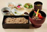 味噌汁/サラダ/小鉢/香の物　付き