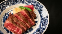 【杏】神戸牛ランイチと厳選黒毛和牛サーロインの食べ比べや鮑の鉄板焼をはじめ最旬食材を堪能