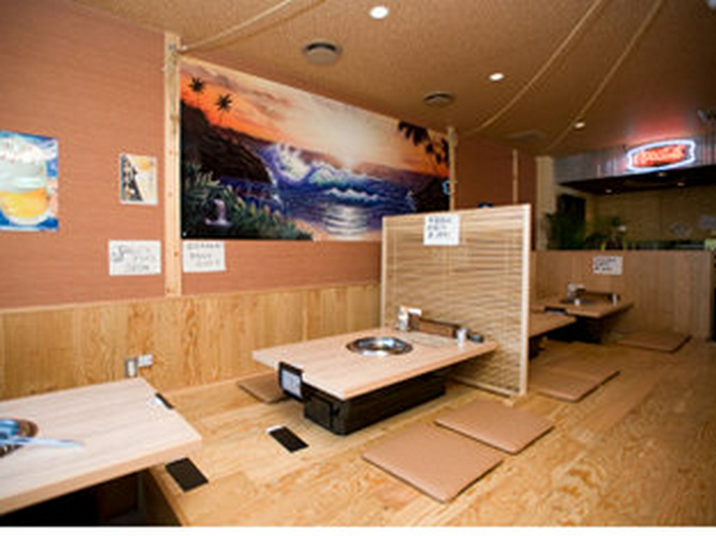 海辺をイメージした店内