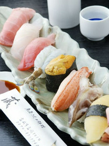 特上寿司1890円（美味いよ♪）