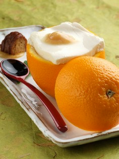 柚子の爽やかな薫りと豆腐の旨味が際立つ八寸『柚子釜』