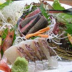 お刺身盛り合わせ