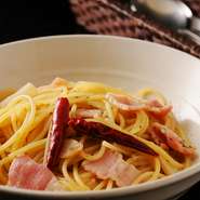 ニンニクと唐辛子のピリ辛パスタ