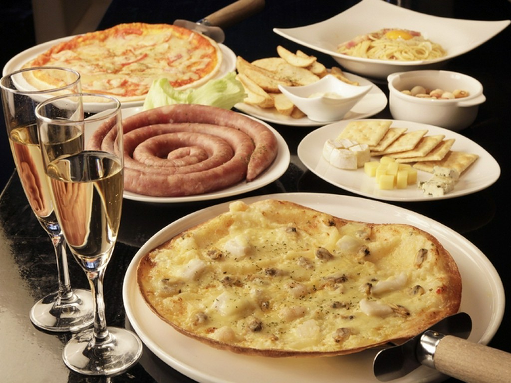 お料理付き・2時間飲み放題コース