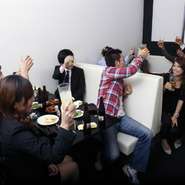 美味しいお酒と料理で心の疲れを癒す。たまには、そんな夜もいい。」