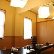 2階 個室(多数あり)