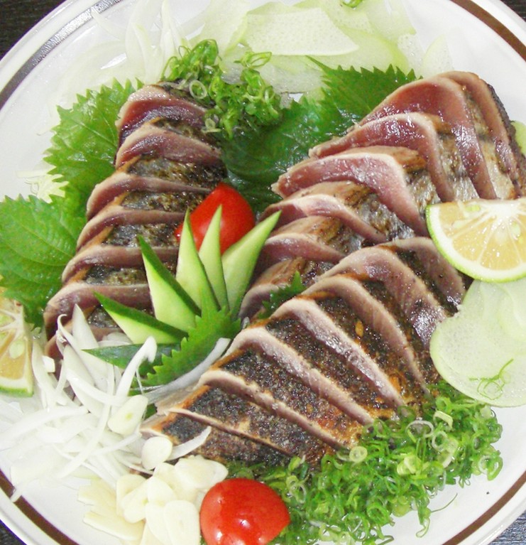 生カツオのタタキ